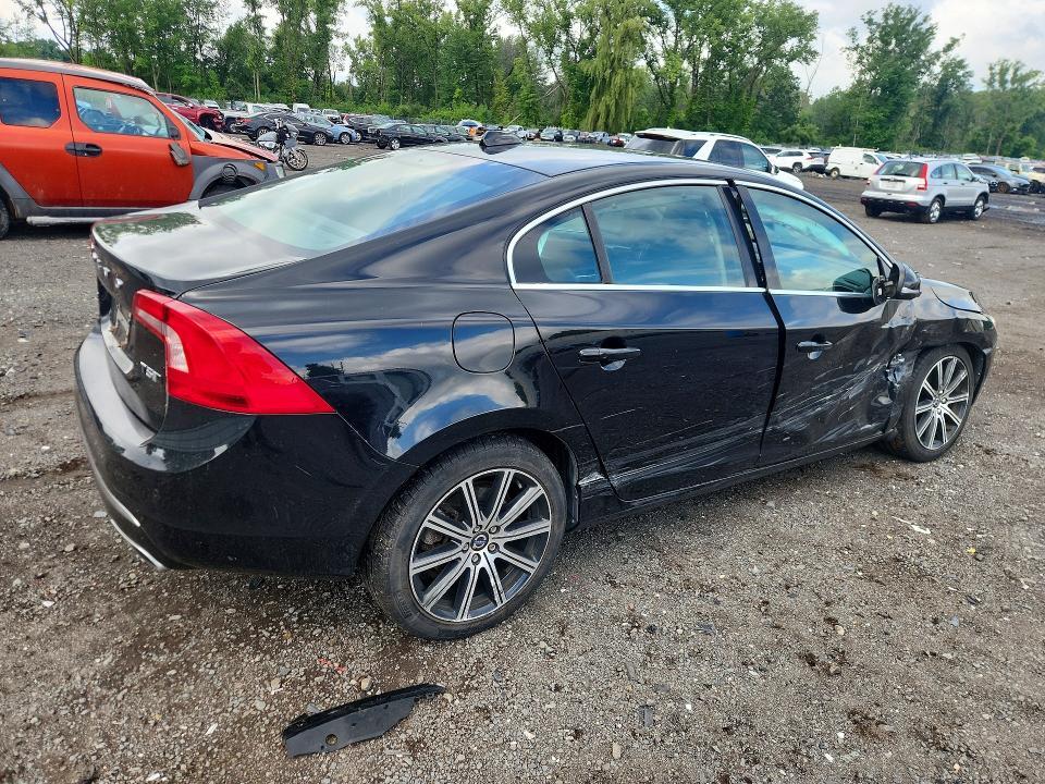 LYV402TM4JB156056 2018 VOLVO S60 photo no. 3