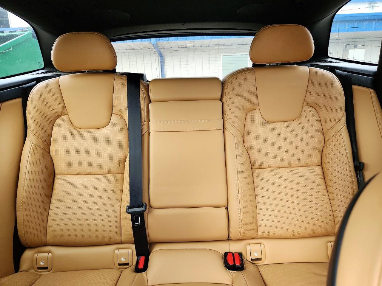 2018 VOLVO XC60 T6 INSCRIPTION — Фото 10 из 13