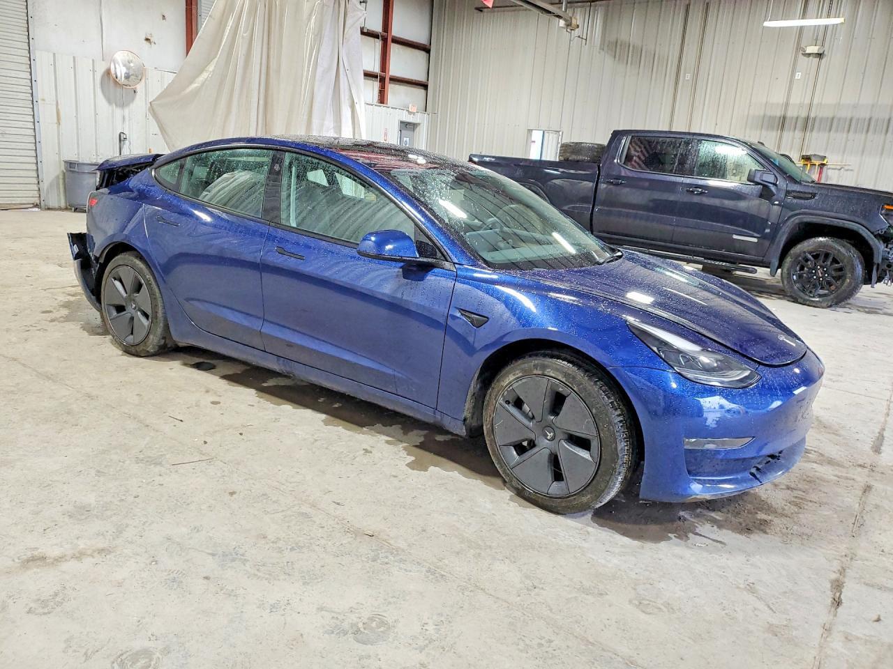 2023 TESLA MODEL 3 — Фото 4 из 13