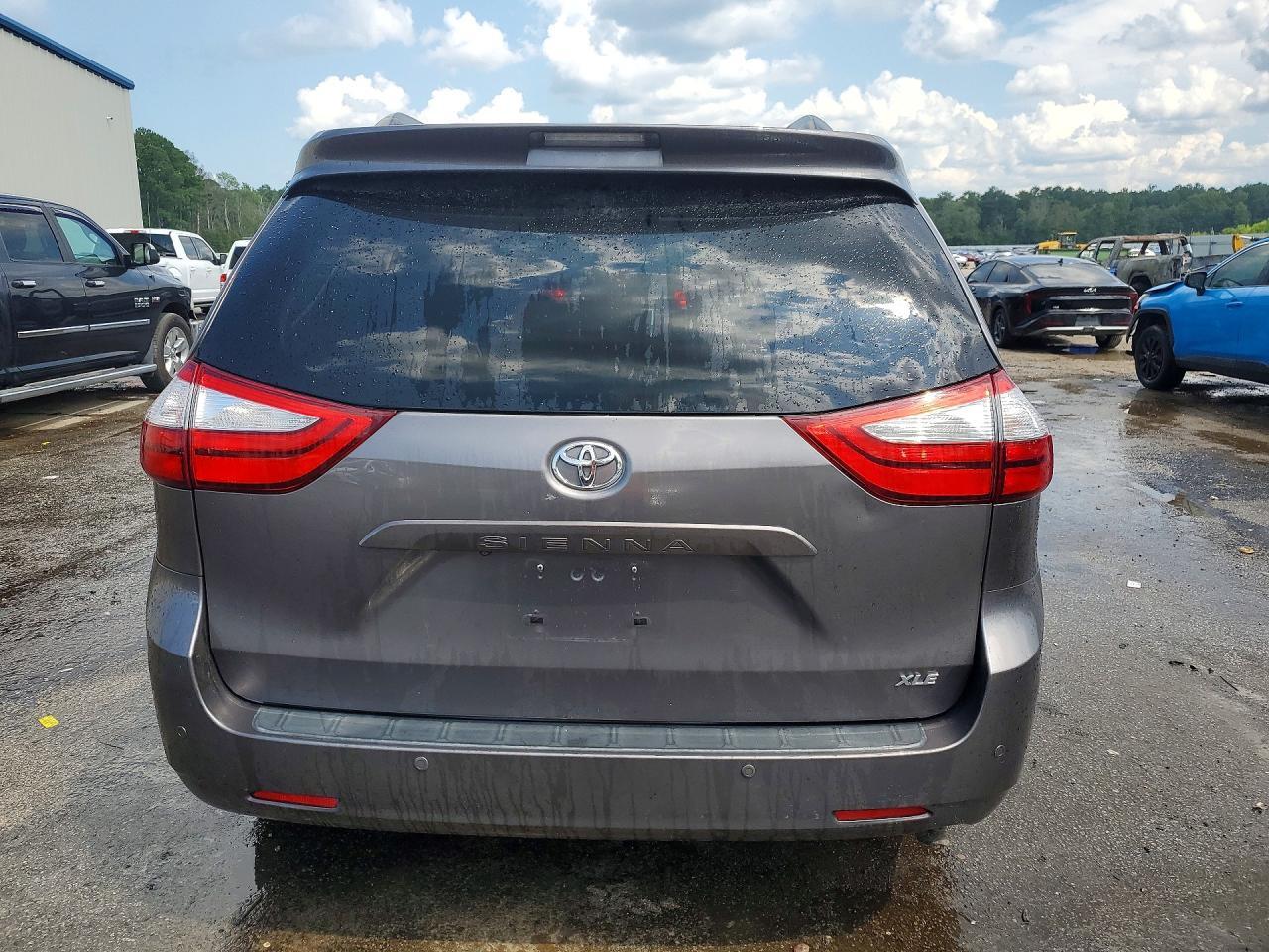 2015 TOYOTA SIENNA XLE 8-PASSENGER — Фото 6 из 13