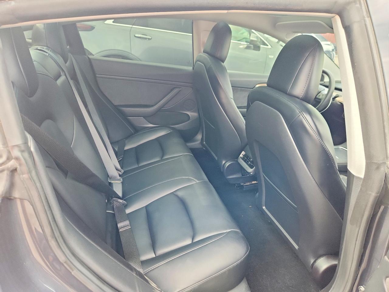2023 TESLA MODEL 3 — Фото 10 из 12