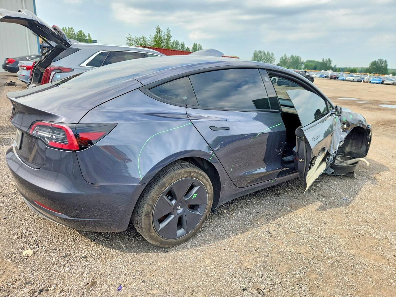 2023 TESLA MODEL 3 — Фото 3 из 12