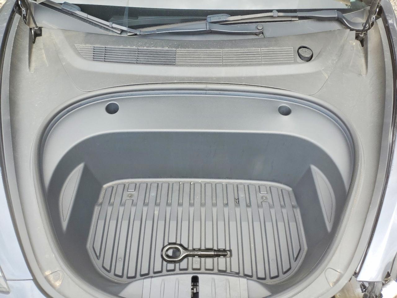 2023 TESLA MODEL 3 — Фото 11 из 12