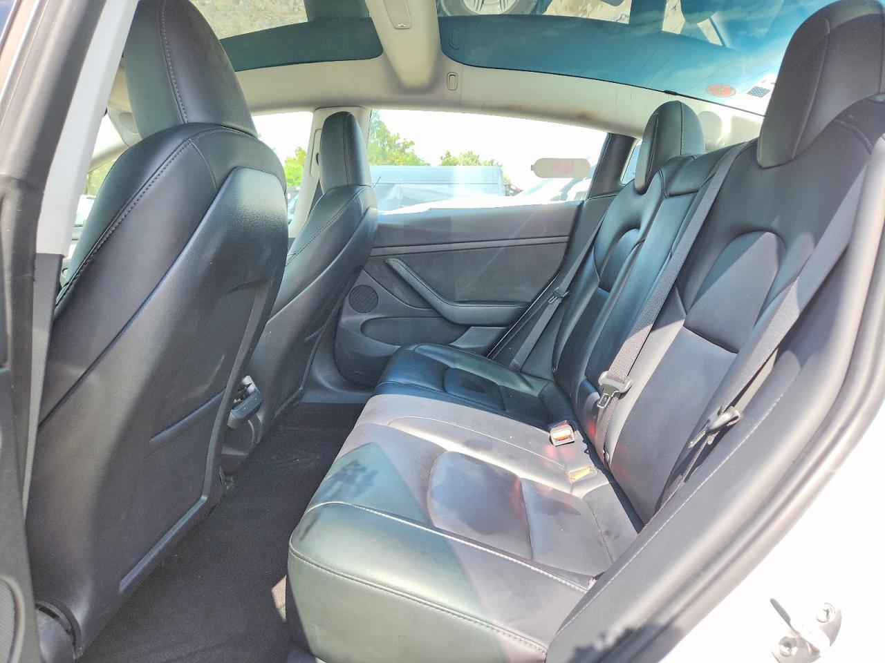 2023 TESLA MODEL 3 — Фото 10 из 12