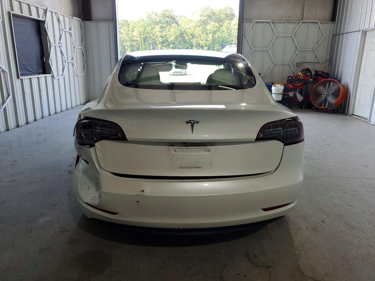 2023 TESLA MODEL 3 — Фото 12 из 16