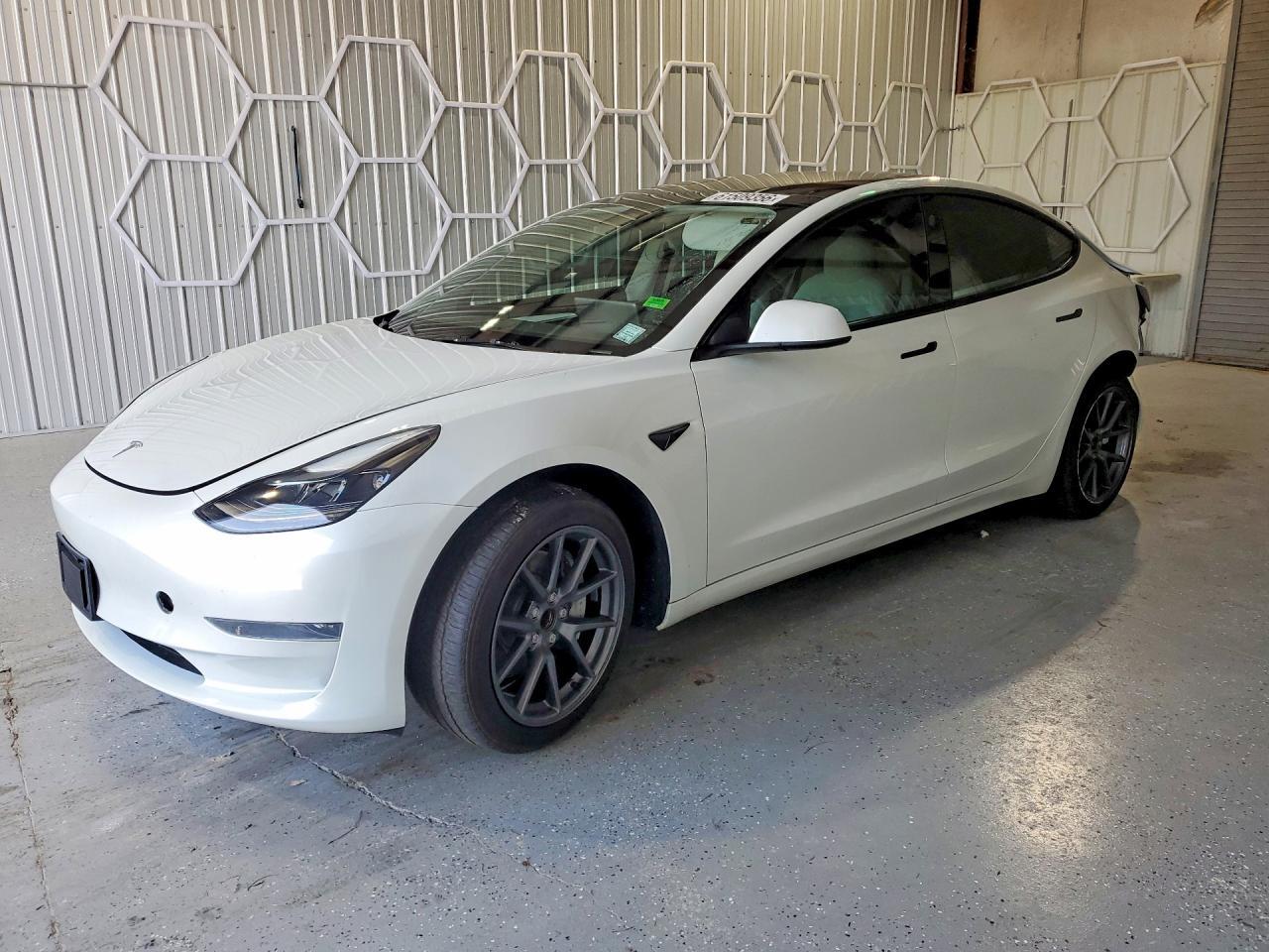 2023 TESLA MODEL 3 — Фото 2 из 16