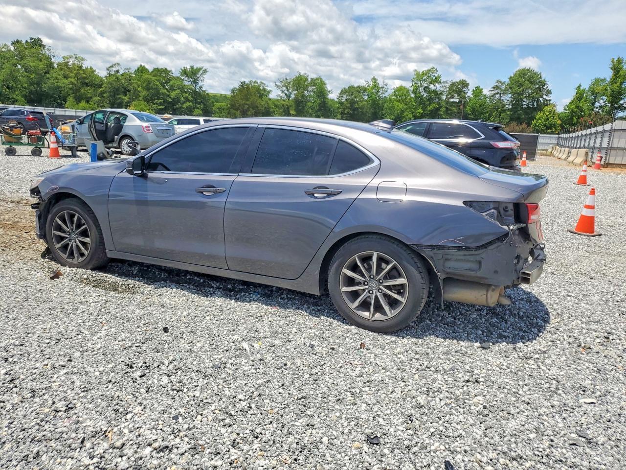 2019 ACURA TLX — Фото 2 из 13