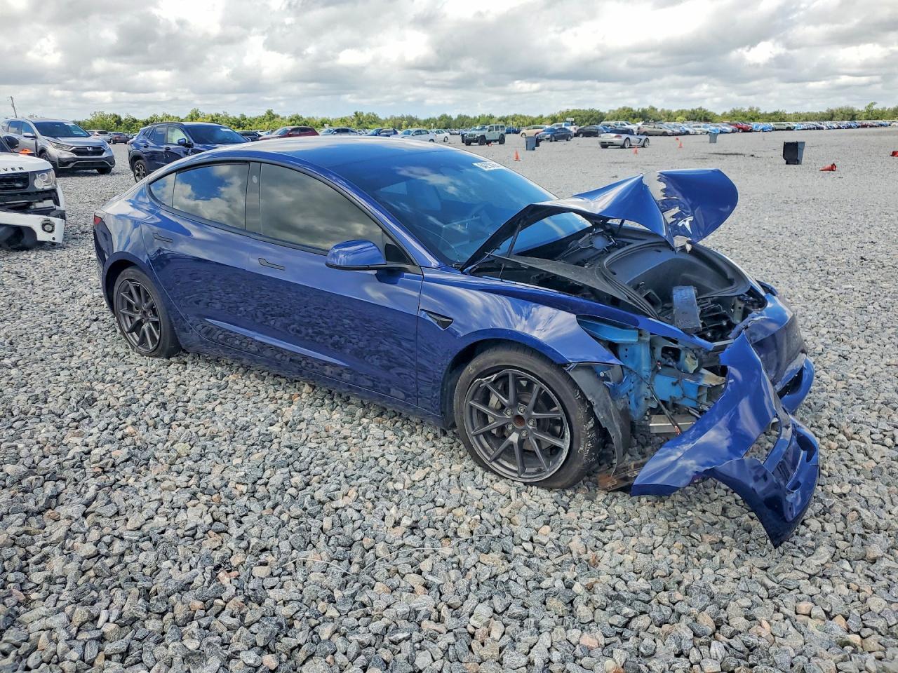 2023 TESLA MODEL 3 — Фото 4 из 12