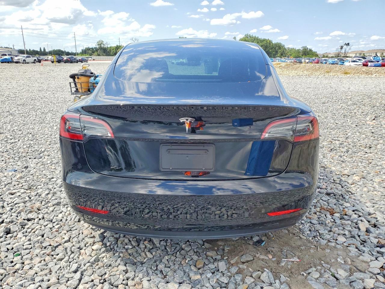 2023 TESLA MODEL 3 — Фото 6 из 12