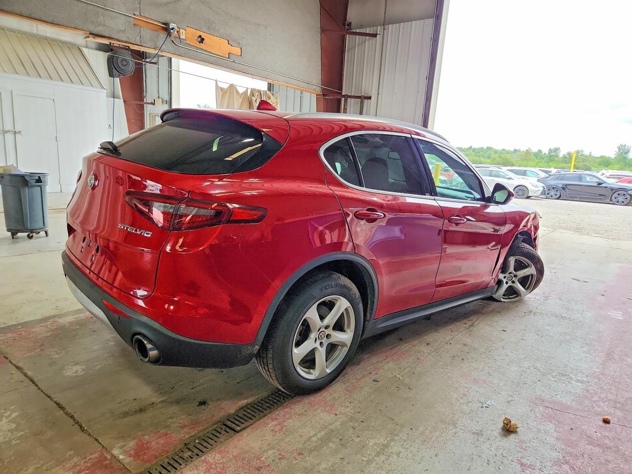 2019 ALFA ROMEO STELVIO — Фото 3 из 13