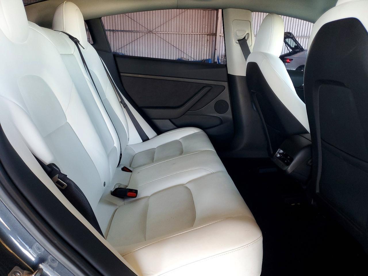2023 TESLA MODEL 3 — Фото 10 из 12
