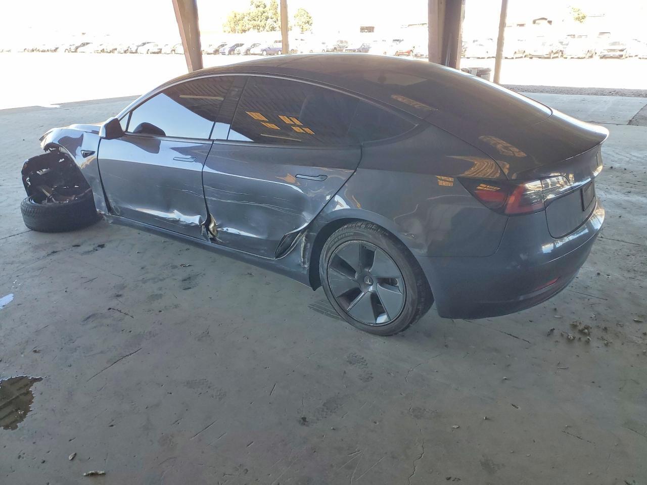2023 TESLA MODEL 3 — Фото 2 из 12