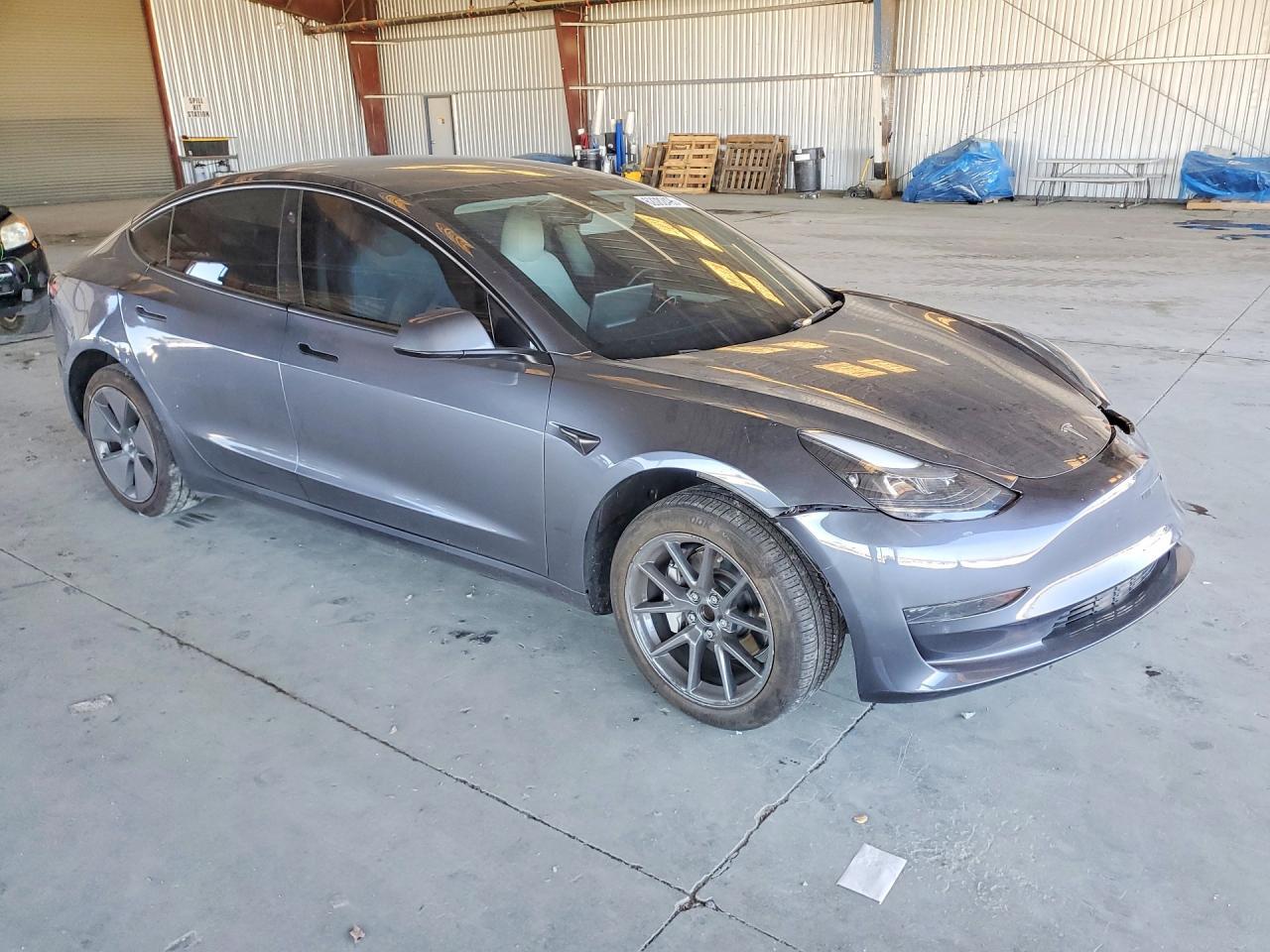 2023 TESLA MODEL 3 — Фото 4 из 12