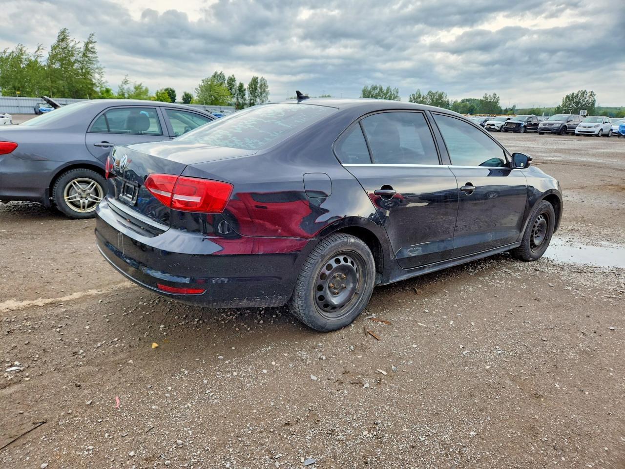 2015 VOLKSWAGEN JETTA BASE — Фото 3 из 12