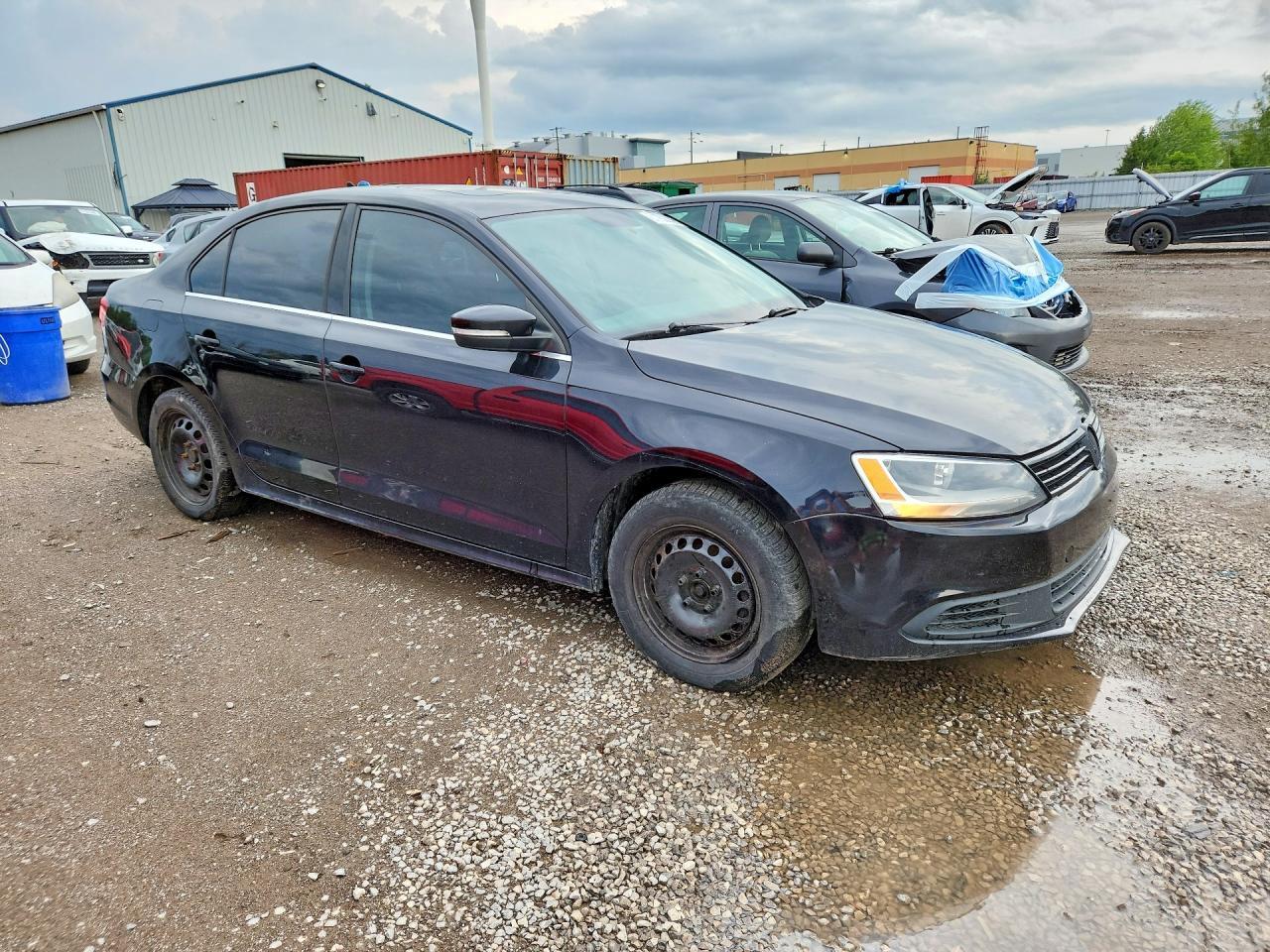 2015 VOLKSWAGEN JETTA BASE — Фото 4 из 12