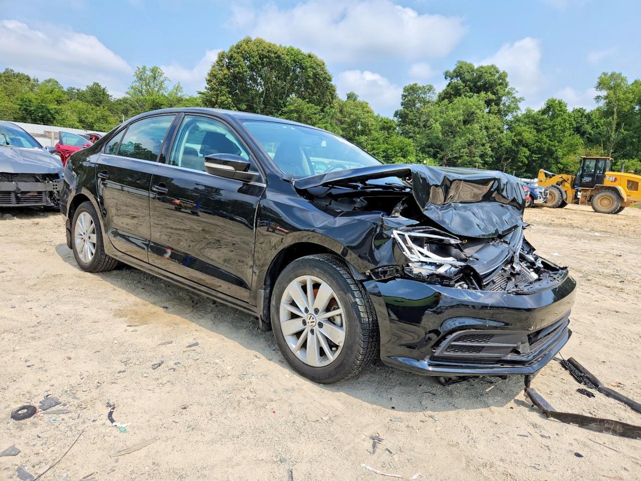 2015 VOLKSWAGEN JETTA SE — Фото 4 из 12