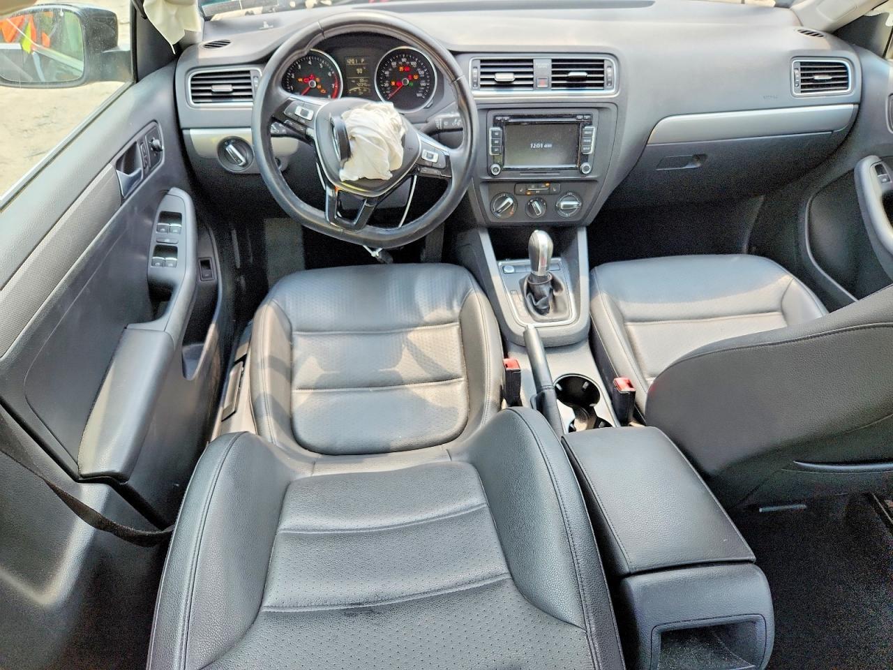 2015 VOLKSWAGEN JETTA SE — Фото 8 из 12