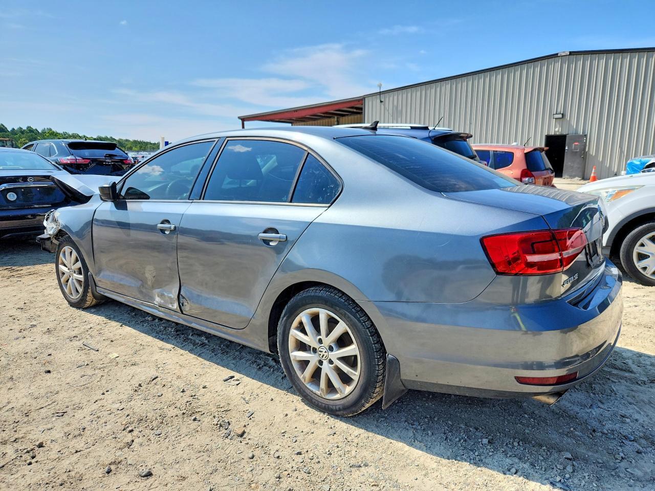 2015 VOLKSWAGEN JETTA SE — Фото 2 из 12