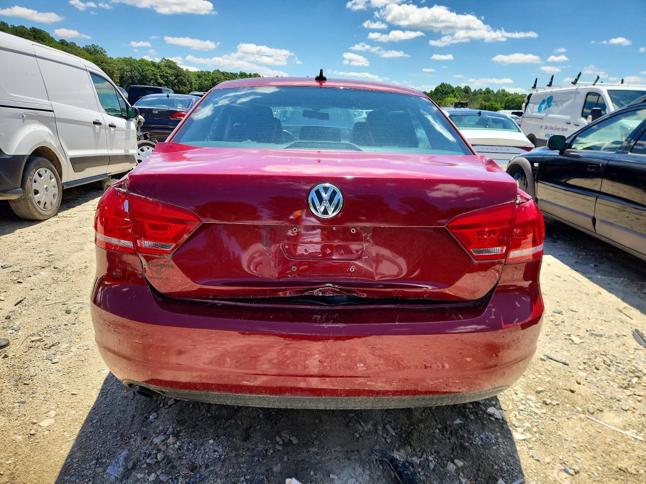 2015 VOLKSWAGEN PASSAT S — Фото 6 из 12