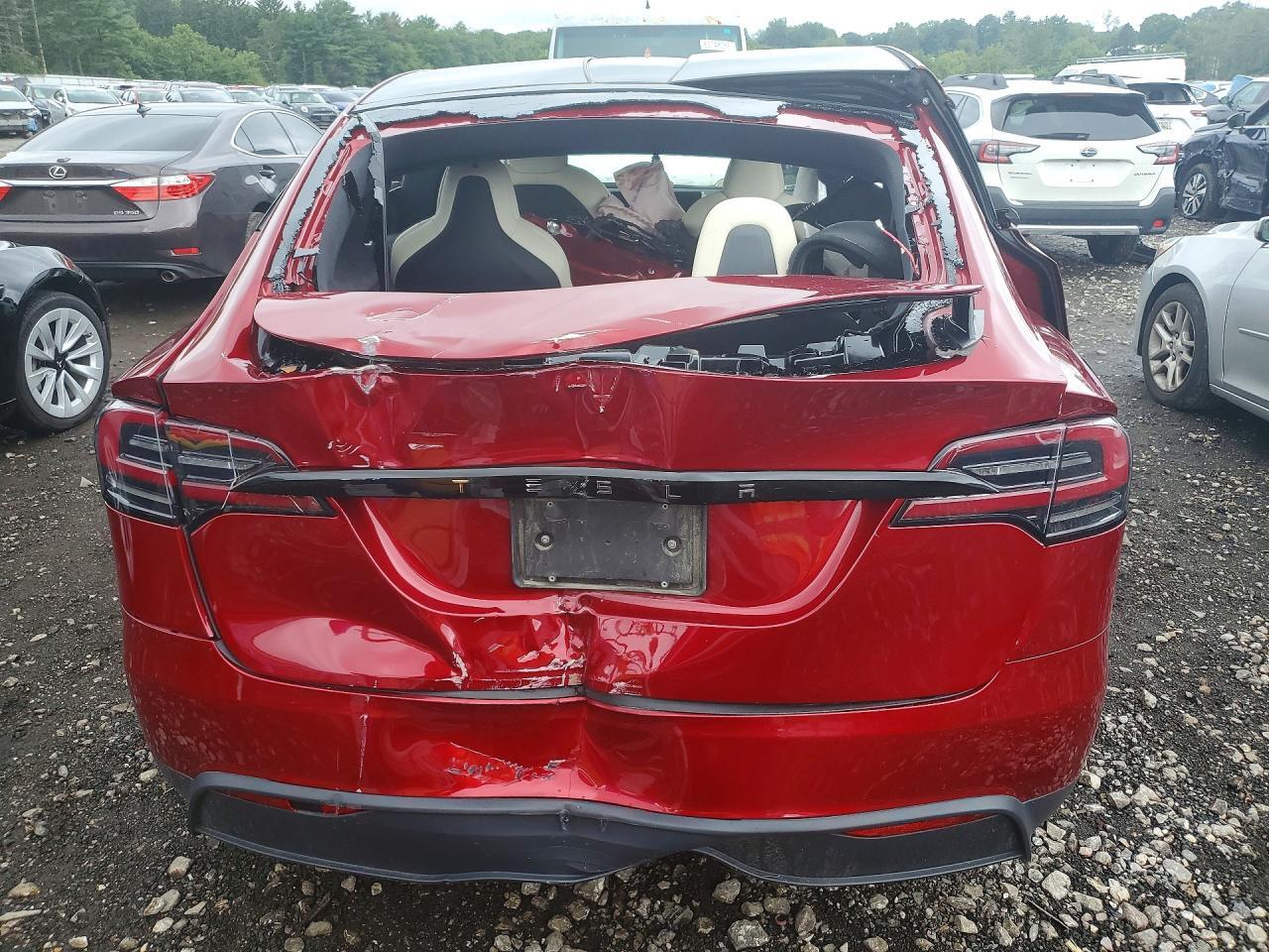 2023 TESLA MODEL X — Фото 6 из 12
