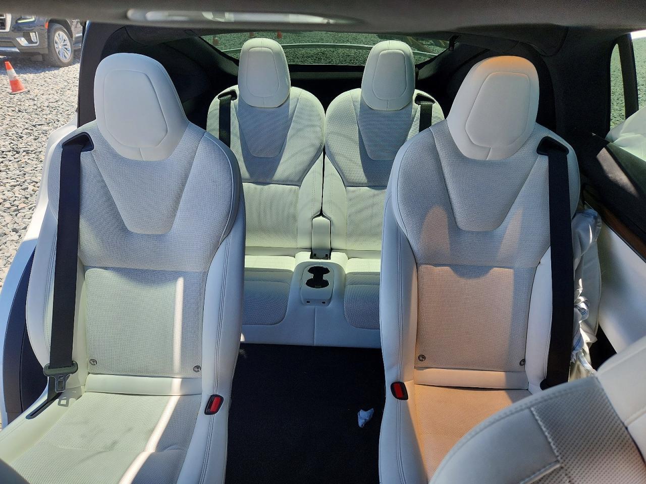 2023 TESLA MODEL X — Фото 10 из 13
