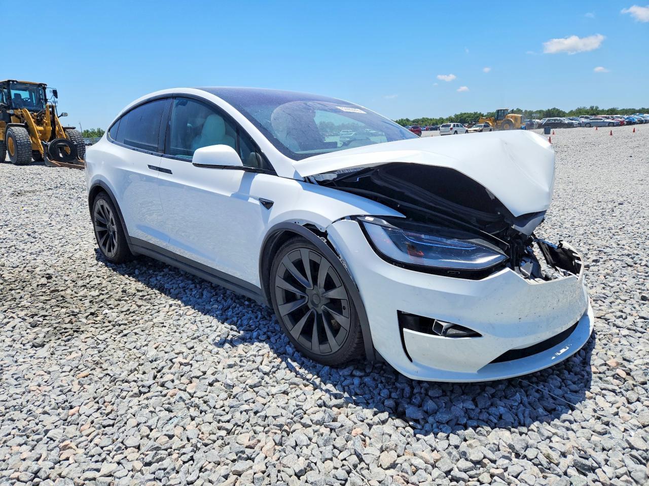 2023 TESLA MODEL X — Фото 4 из 13