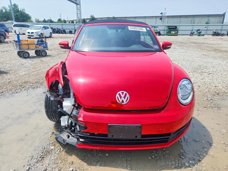 2015 VOLKSWAGEN BEETLE 1.8T — Фото 5 из 14