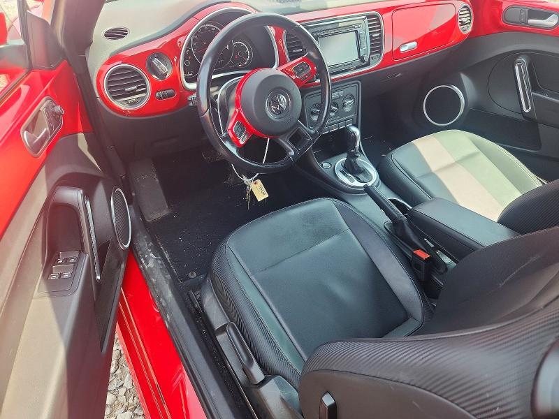 2015 VOLKSWAGEN BEETLE 1.8T — Фото 8 из 14