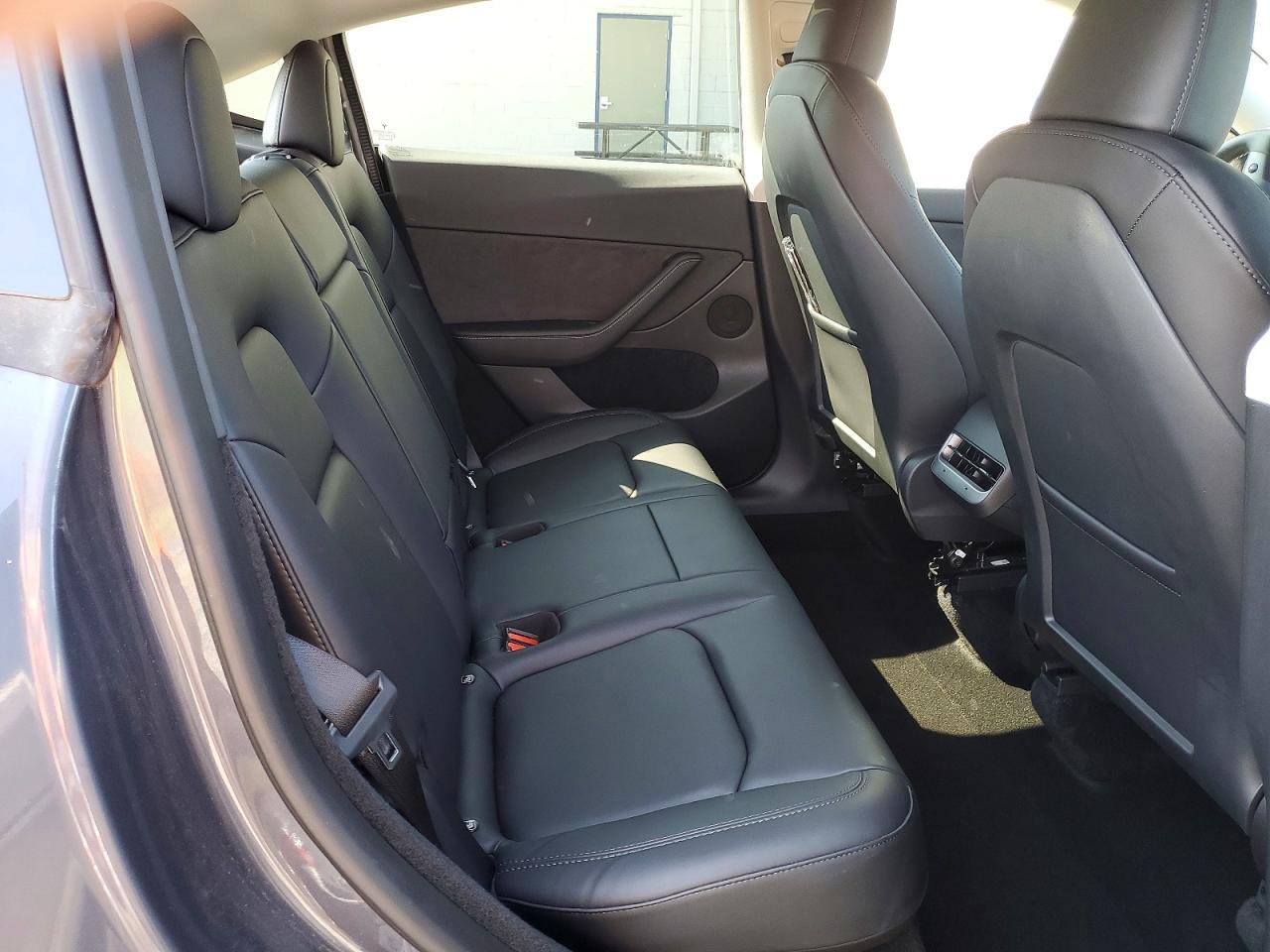 7SAYGDEE8PF672896 2023 TESLA MODEL Y photo no. 11