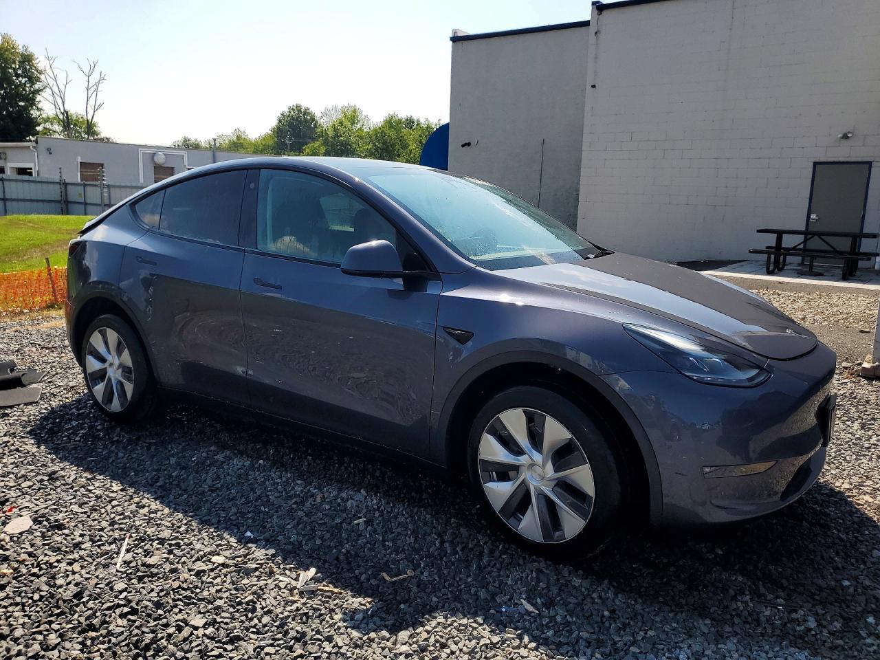 7SAYGDEE8PF672896 2023 TESLA MODEL Y photo no. 4
