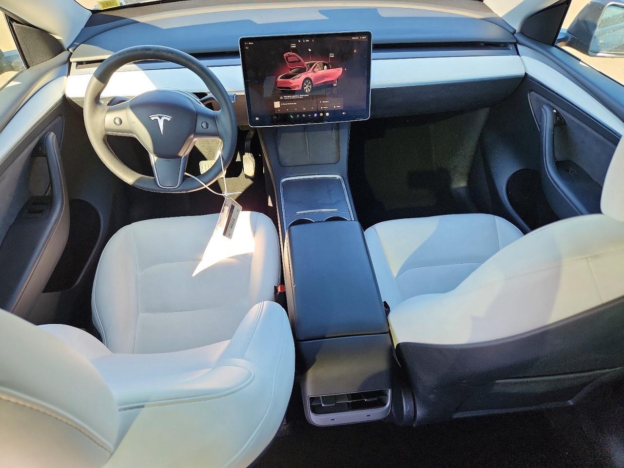 2023 TESLA MODEL Y — Фото 8 из 13