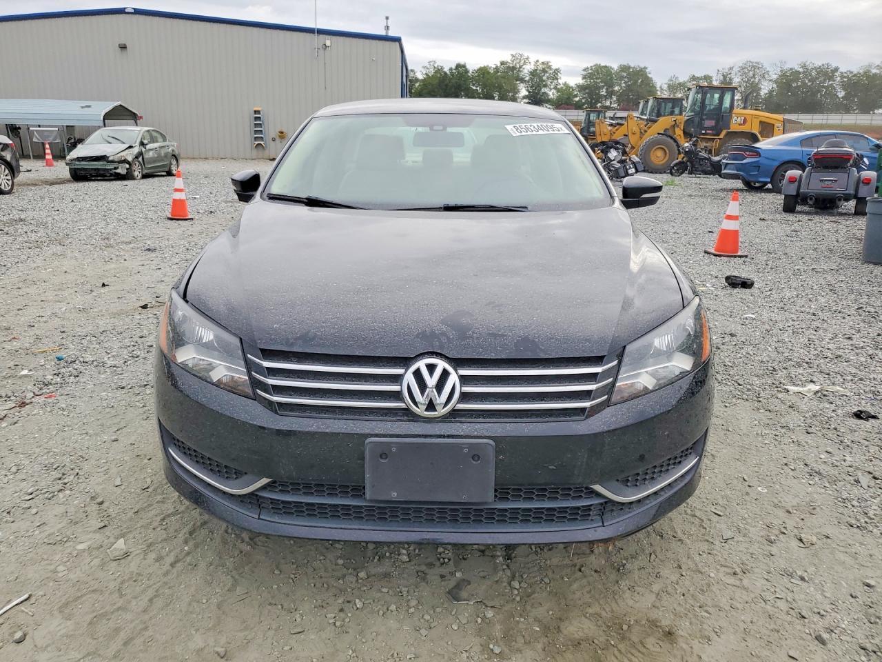 2015 VOLKSWAGEN PASSAT S — Фото 5 из 12
