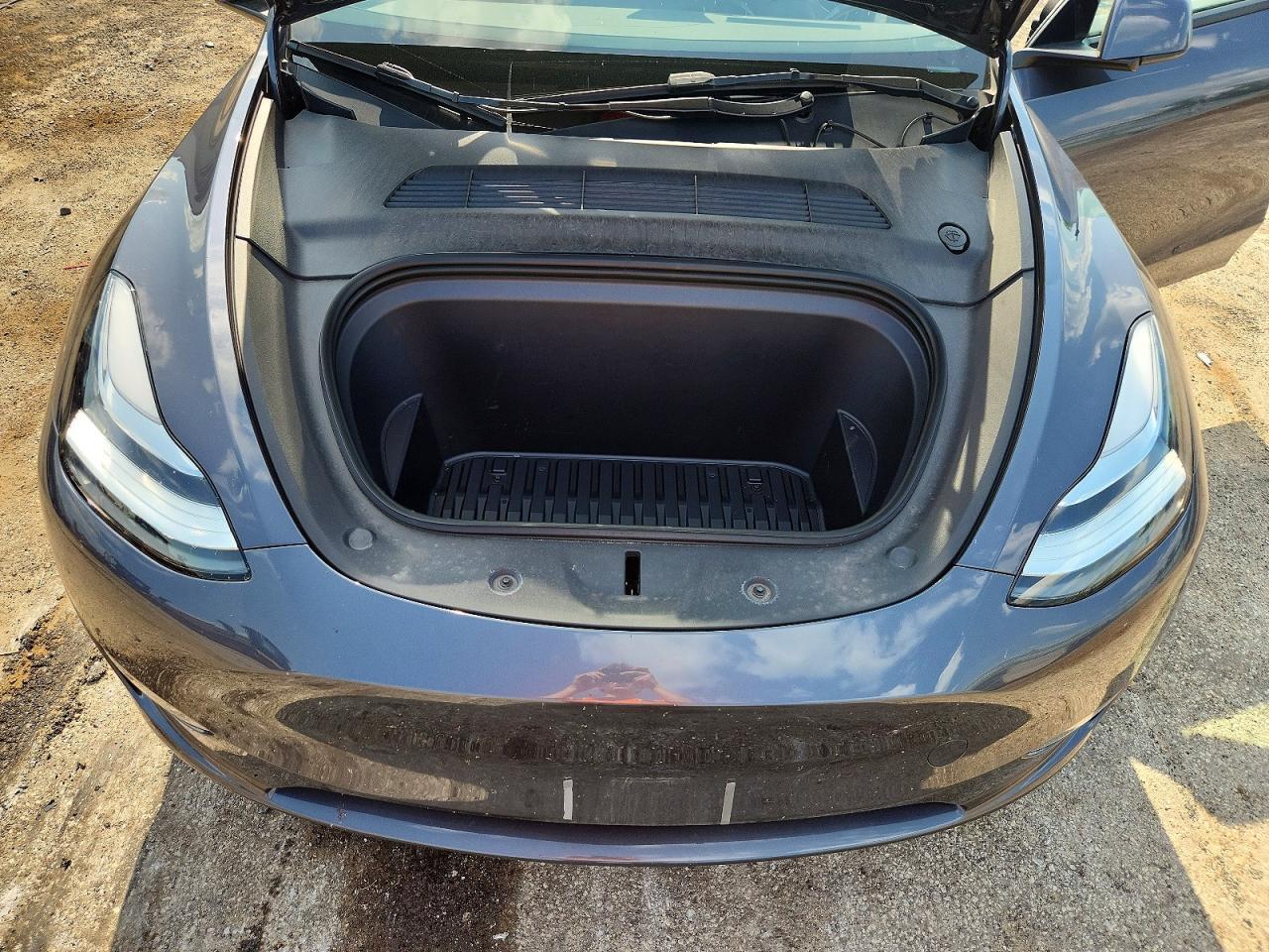 2023 TESLA MODEL Y — Фото 11 из 12