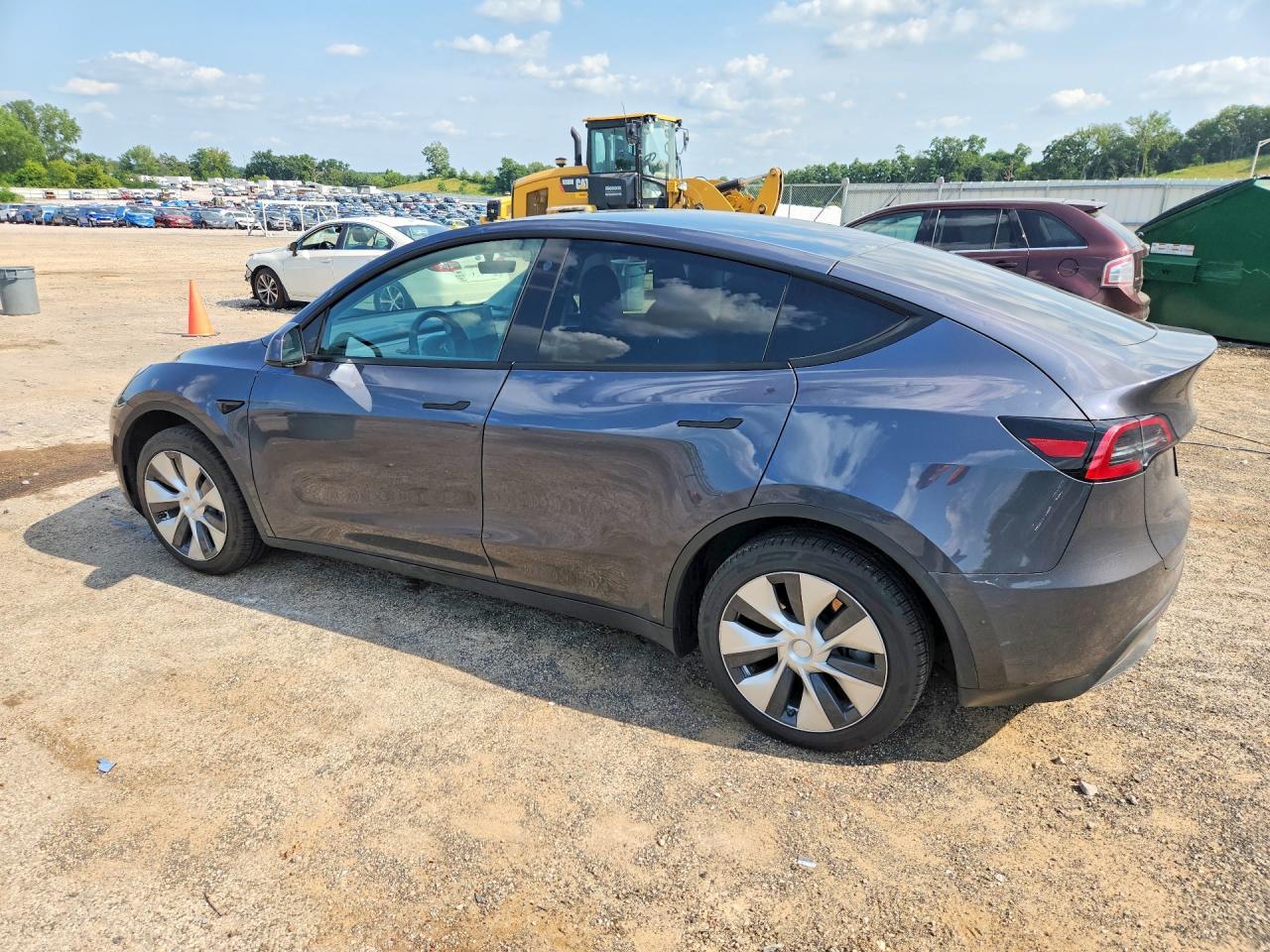 2023 TESLA MODEL Y — Фото 2 из 12