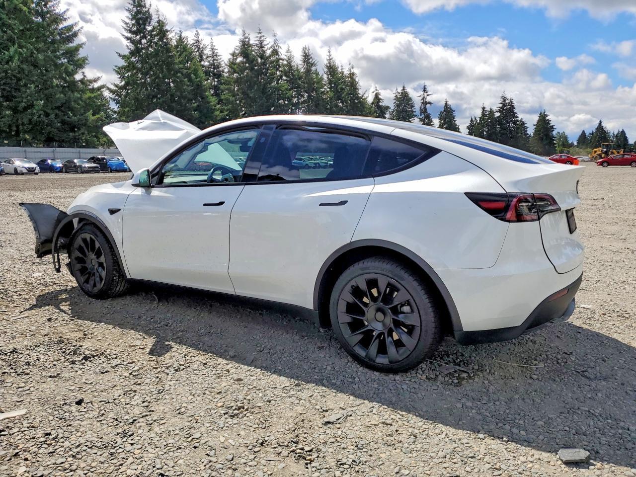 7SAYGDEE1PA145747 2023 TESLA MODEL Y photo no. 2