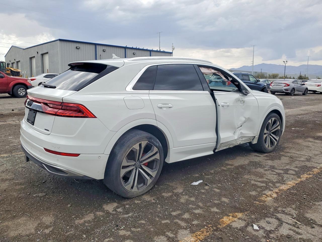 2019 AUDI Q8 PREMIUM PLUS — Фото 3 из 13