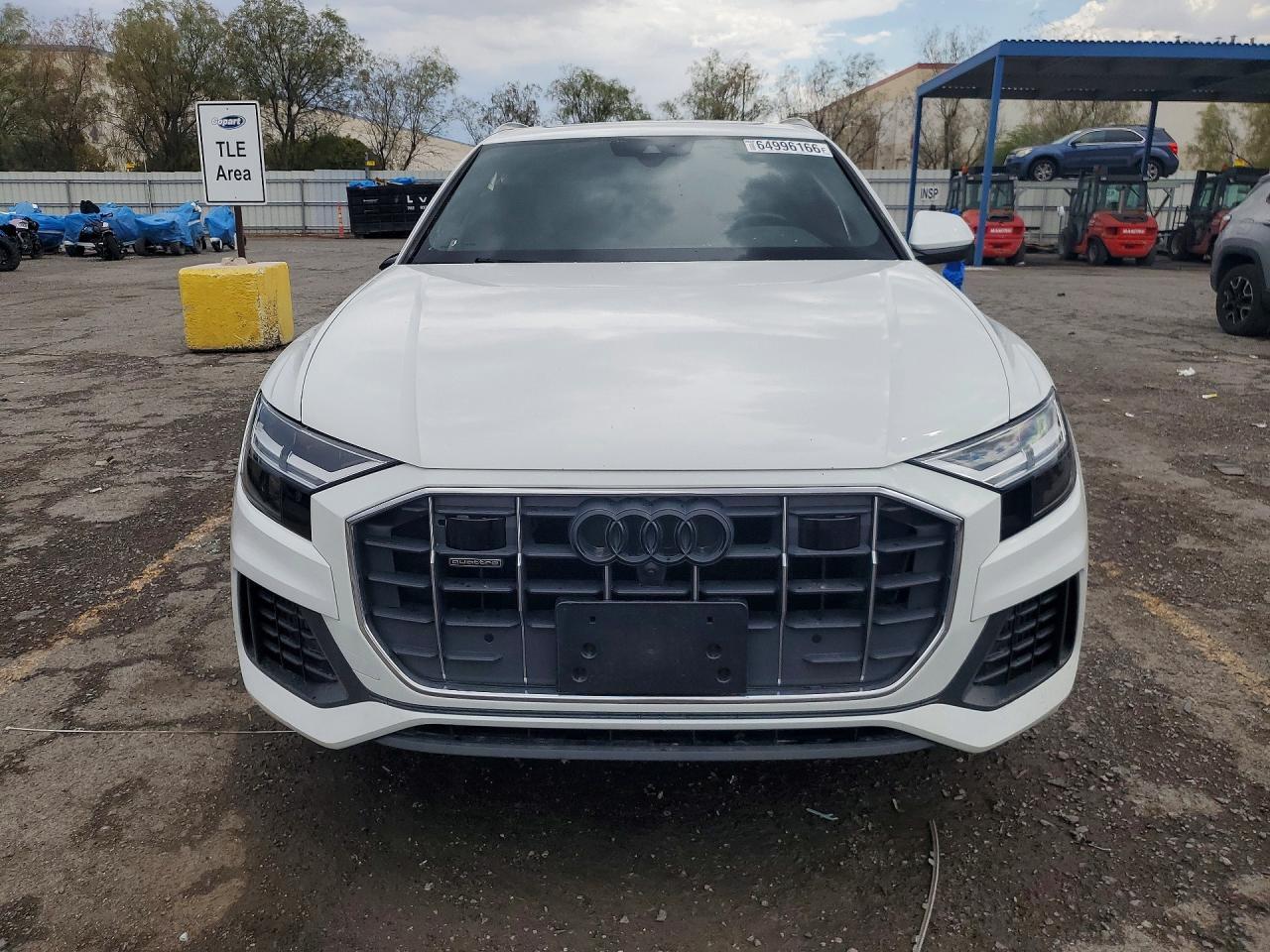 2019 AUDI Q8 PREMIUM PLUS — Фото 5 из 13