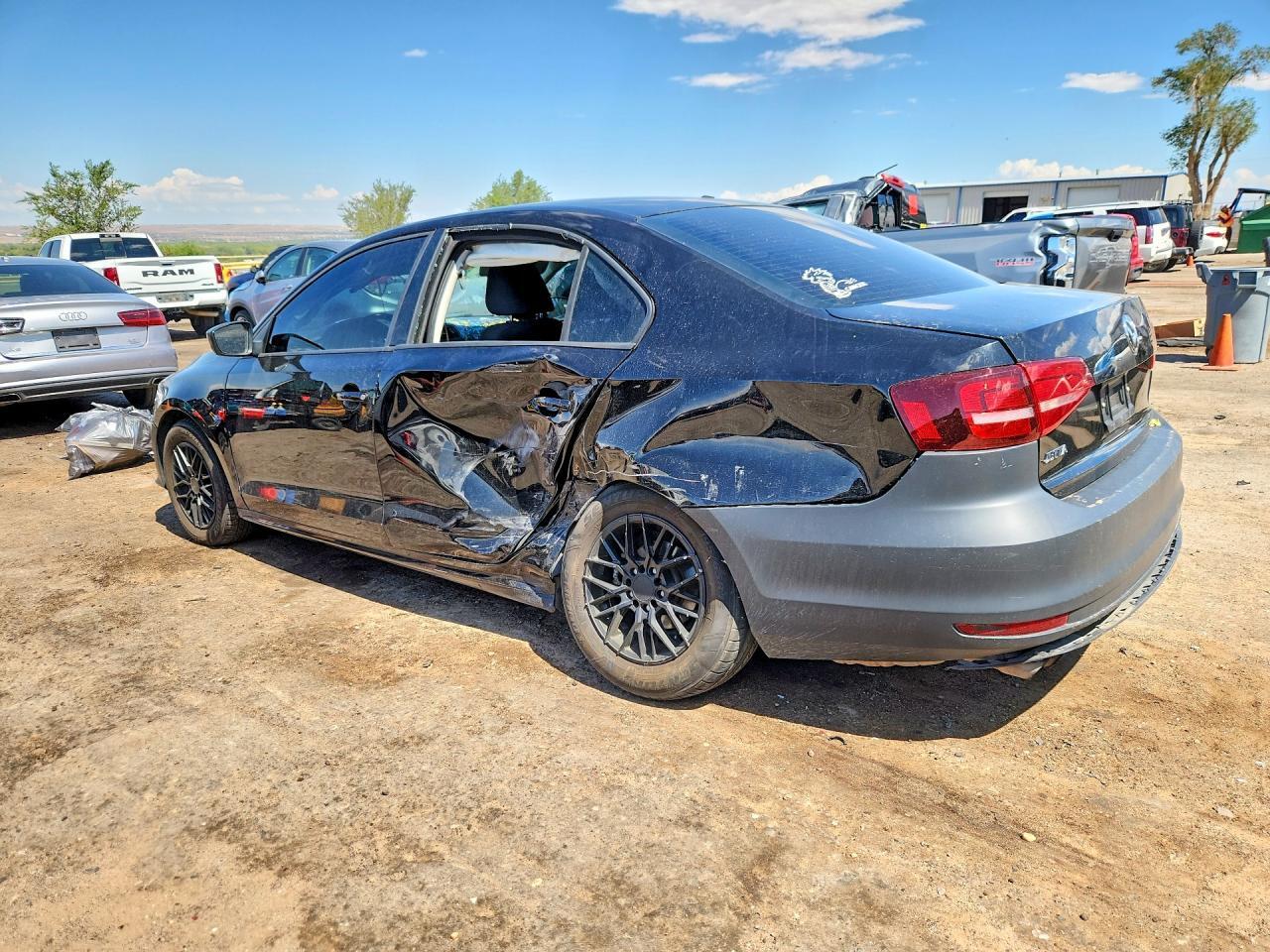 2015 VOLKSWAGEN JETTA BASE — Фото 2 из 13