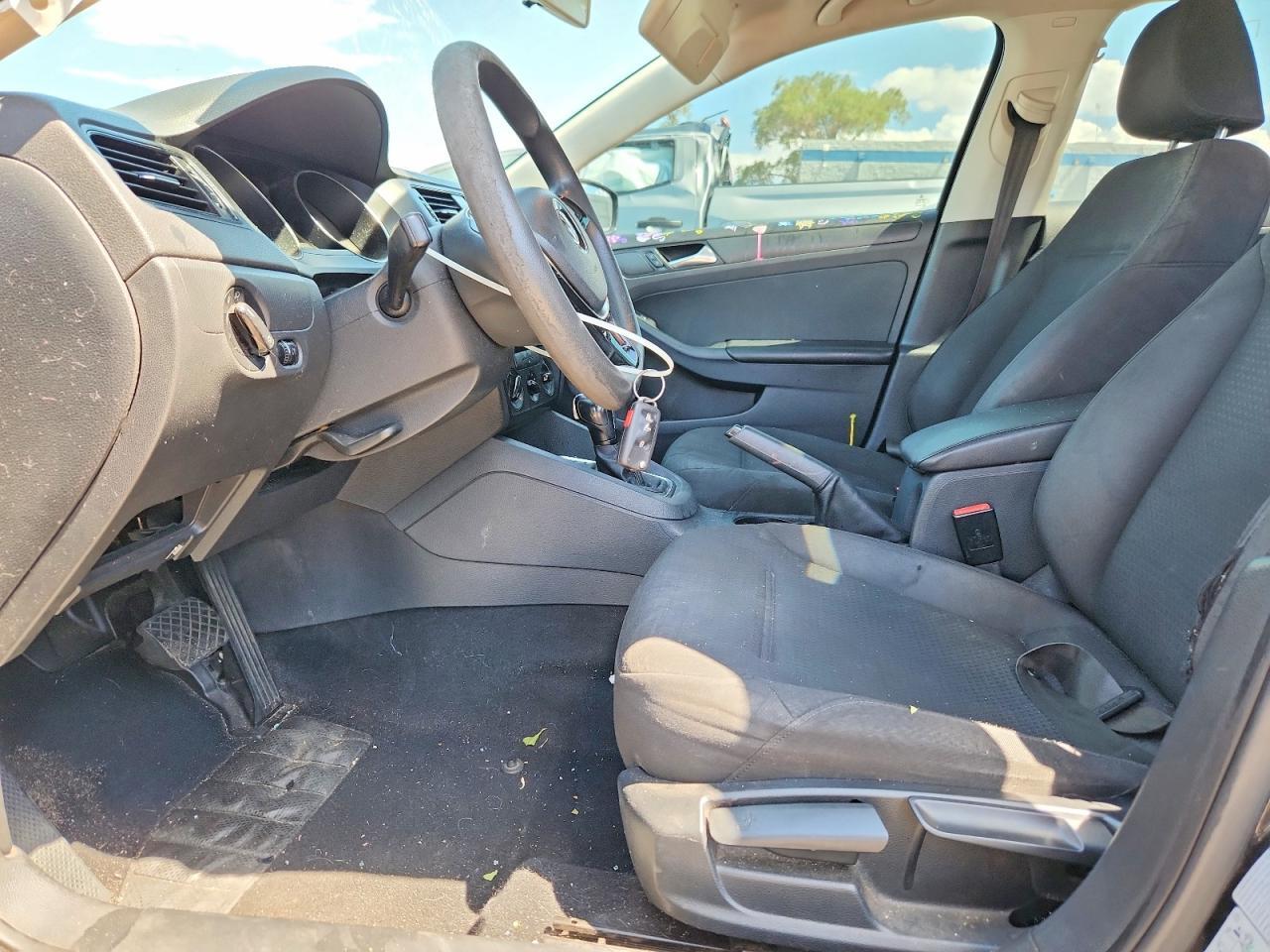 2015 VOLKSWAGEN JETTA BASE — Фото 7 из 13