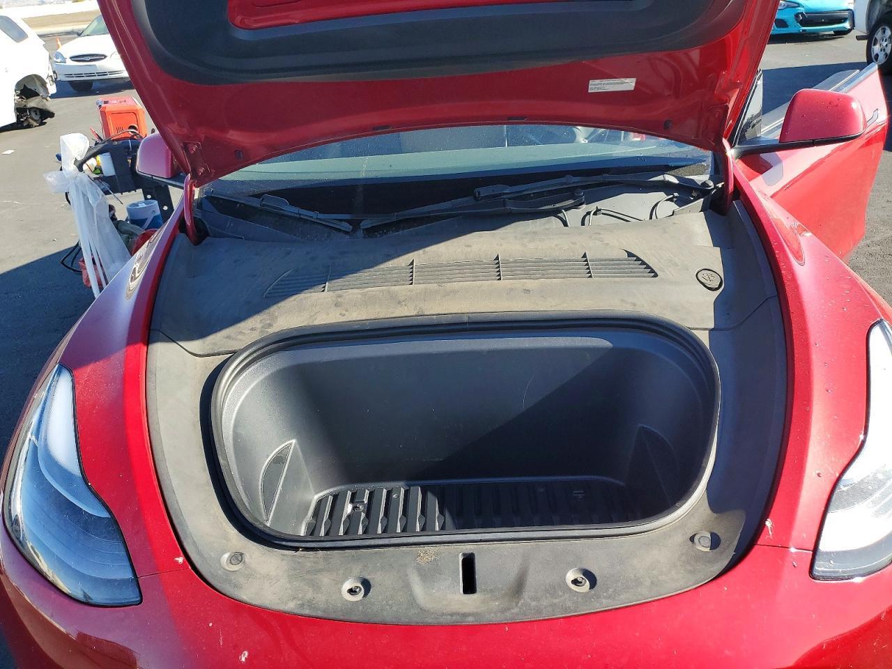 2023 TESLA MODEL Y — Фото 12 из 13