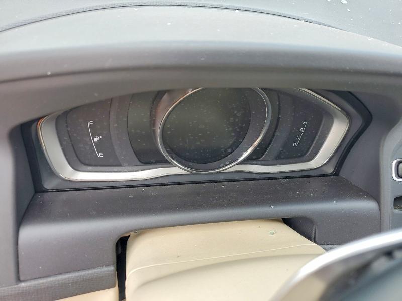 2015 VOLVO XC60 T6 PREMIER — Фото 9 из 13