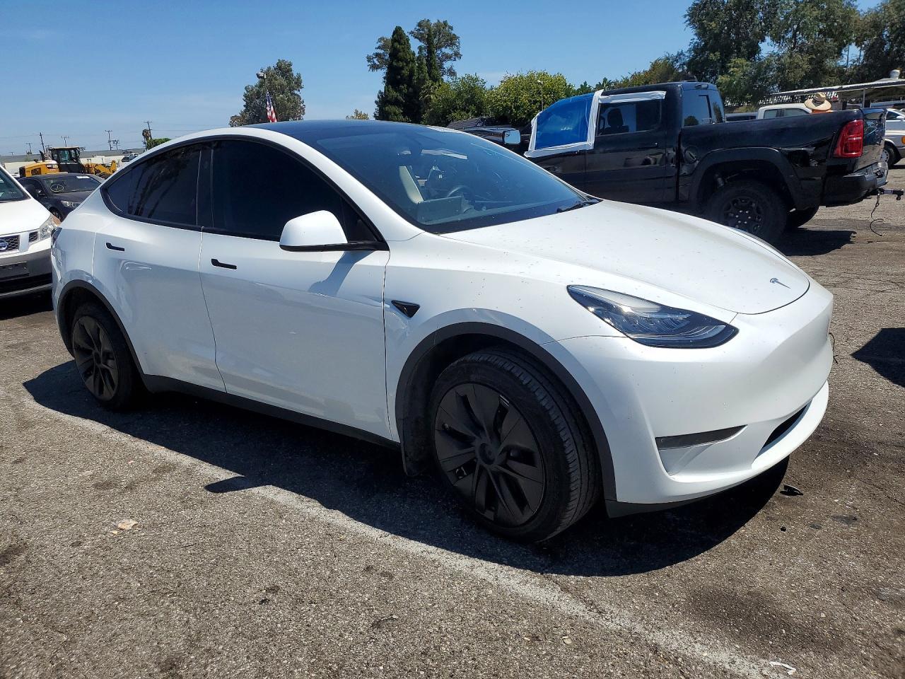 7SAYGDEE9PA136343 2023 TESLA MODEL Y photo no. 4