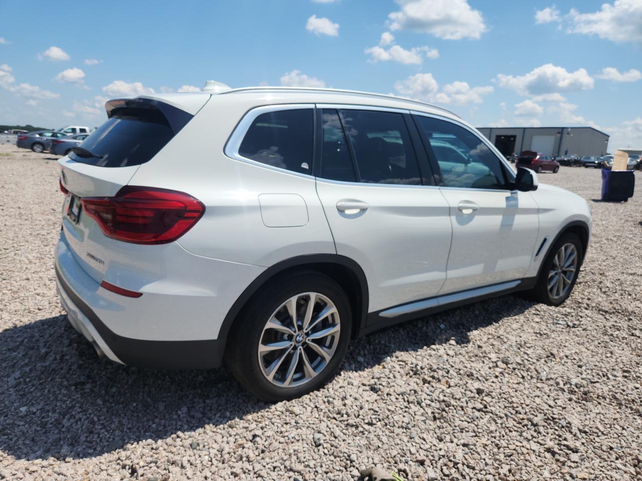 5UXTR7C55KLE94698 2019 BMW X3 photo no. 3