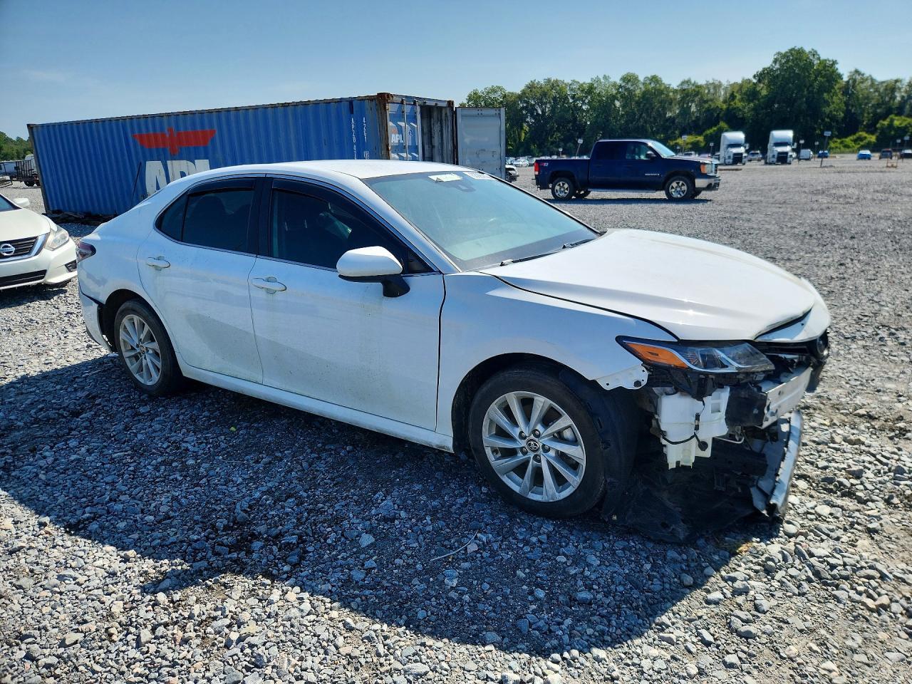 2023 TOYOTA CAMRY LE — Фото 4 из 13