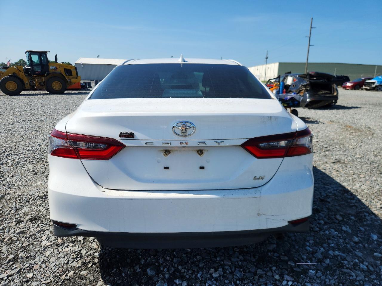 2023 TOYOTA CAMRY LE — Фото 6 из 13