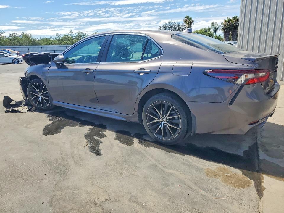 2023 TOYOTA CAMRY SE — Фото 2 из 12