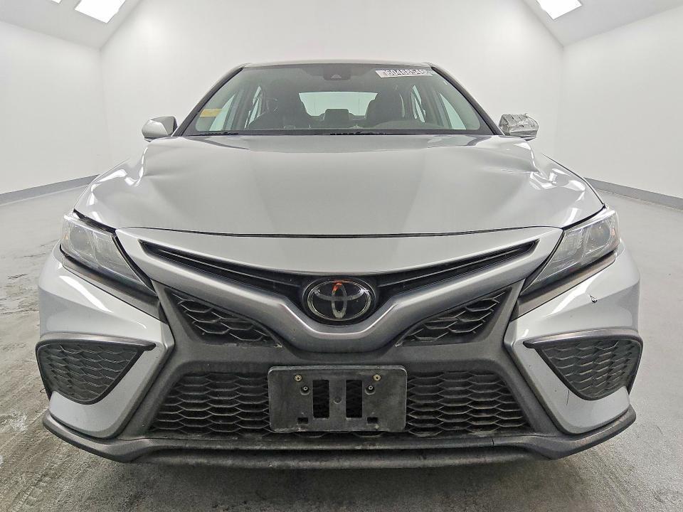 2023 TOYOTA CAMRY SE — Фото 5 из 12