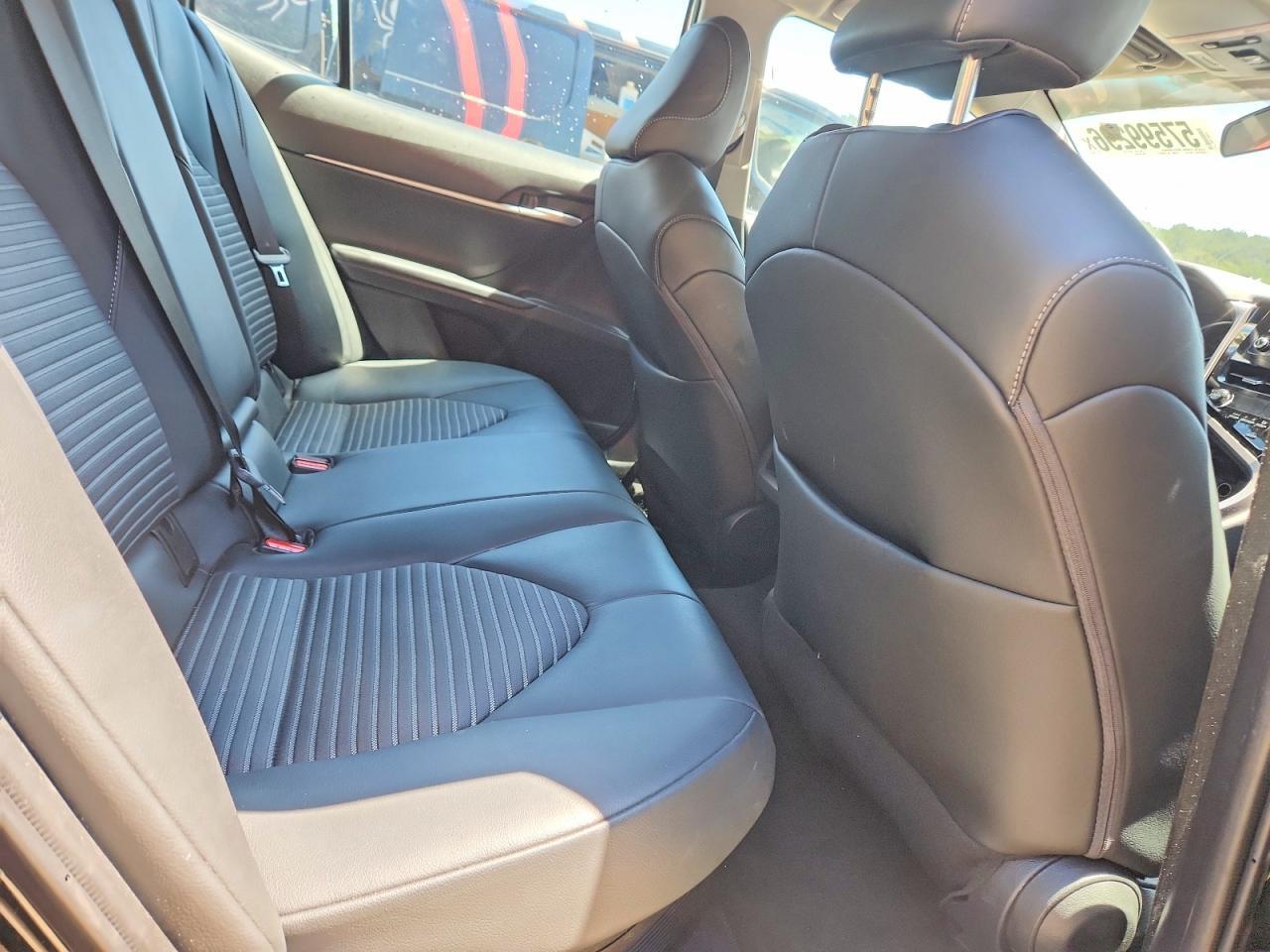 2023 TOYOTA CAMRY HYBRID SE NIGHTSHADE — Фото 10 из 12