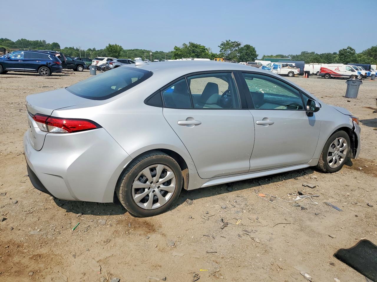2023 TOYOTA COROLLA LE — Фото 3 из 12