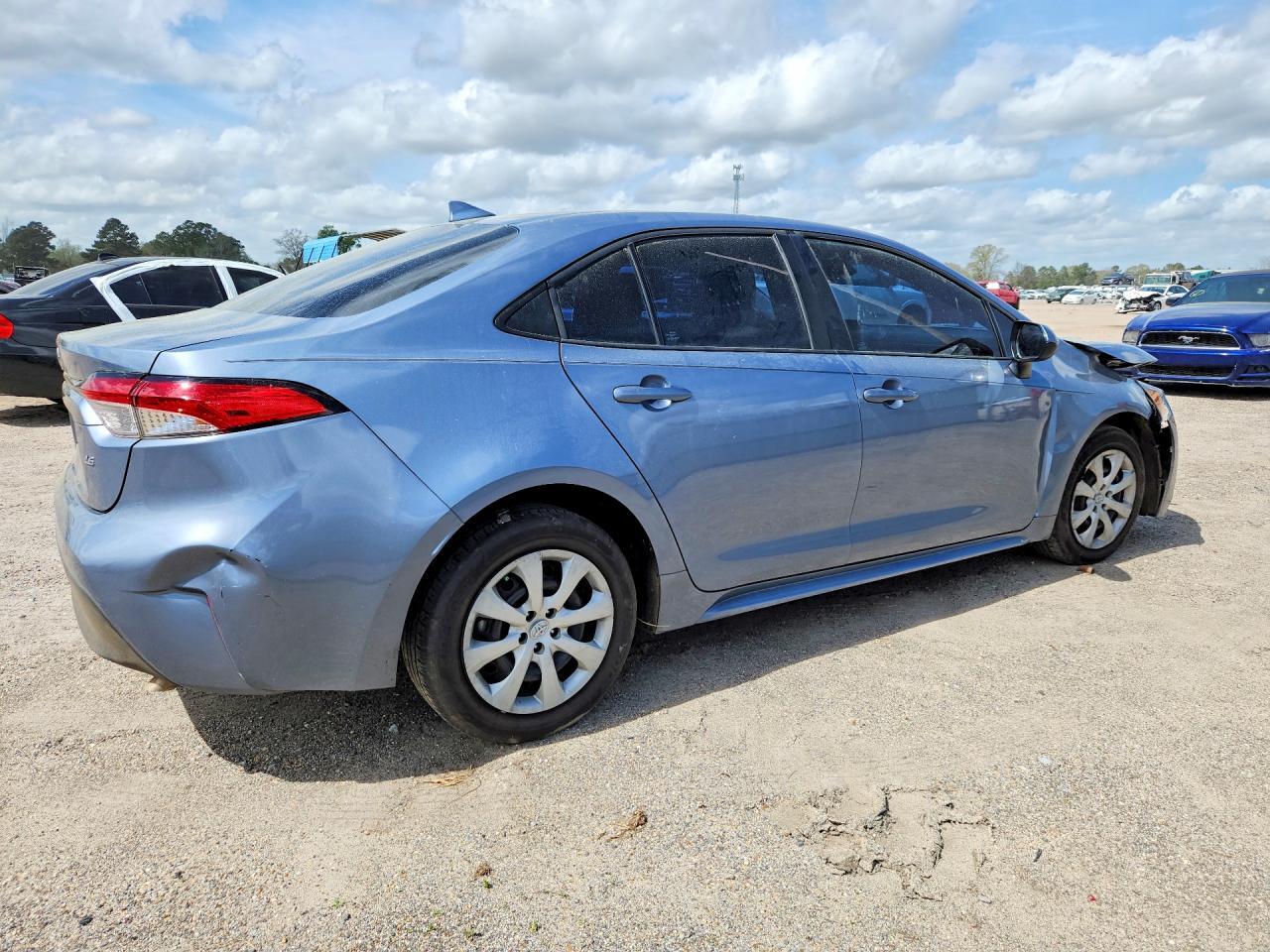 2023 TOYOTA COROLLA — Фото 3 из 12
